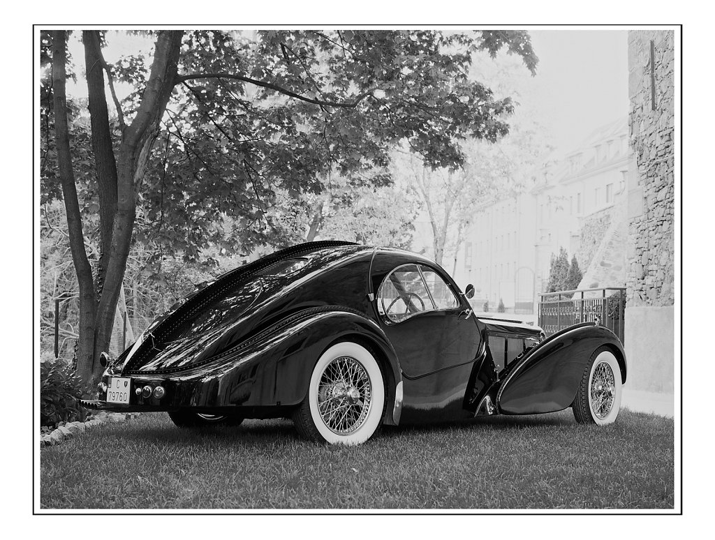 Bugatti-Atlantic-00005-2-1.jpg